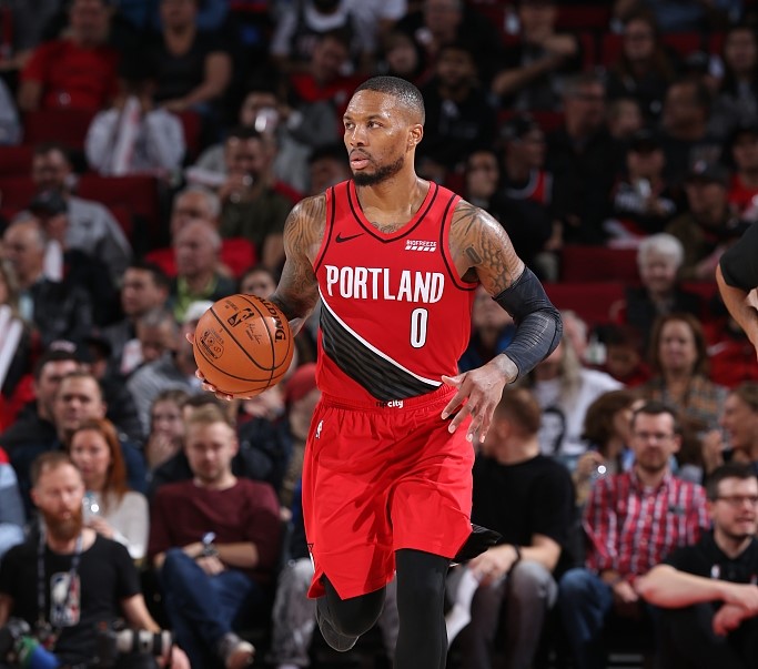 也展示了他 也展示了他